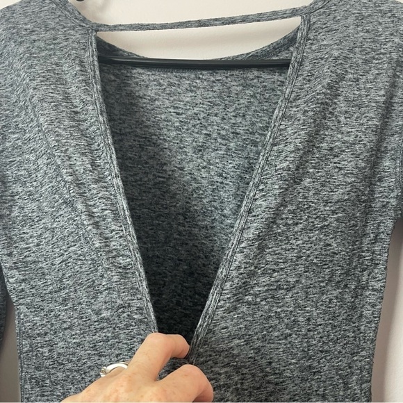 Z by Zella Gray Long Sleeve Open Back Top – XS - Picture 5 of 9